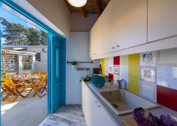 Akamantida Platea 2 *