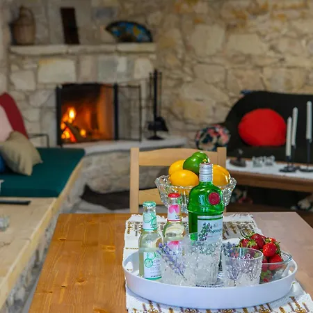 Akamantida Platea 2 * Pano Arodes